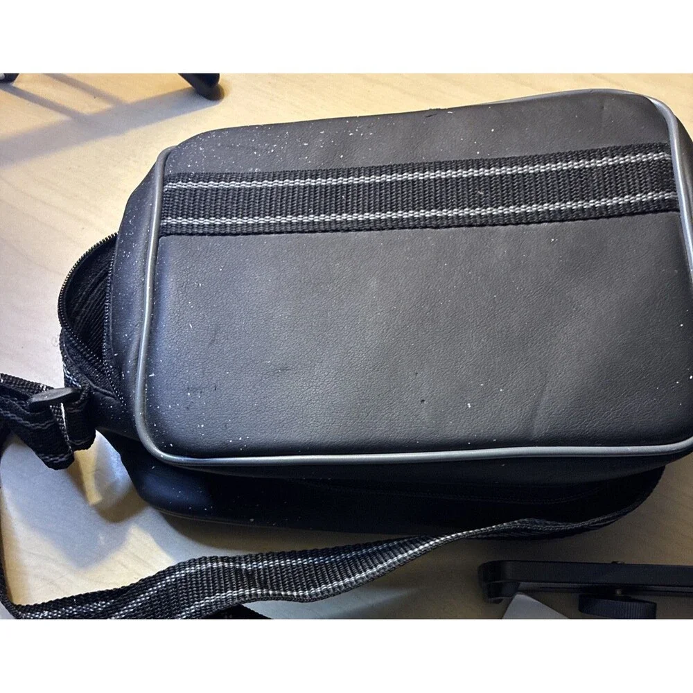 Canon Red Eye Camera Speedlite Flash Bag Clean